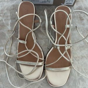 Madewell lace up kitten heels metallic gold size 7